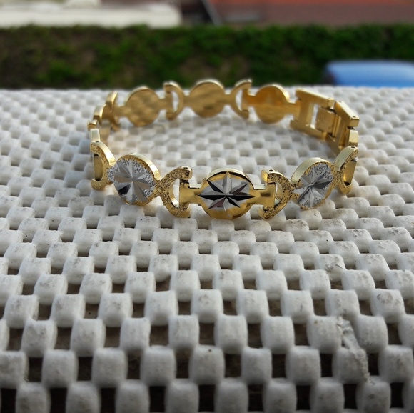 Bracelet - Picture 2 of 2